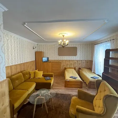 Dworek Galosa Bed and Breakfast