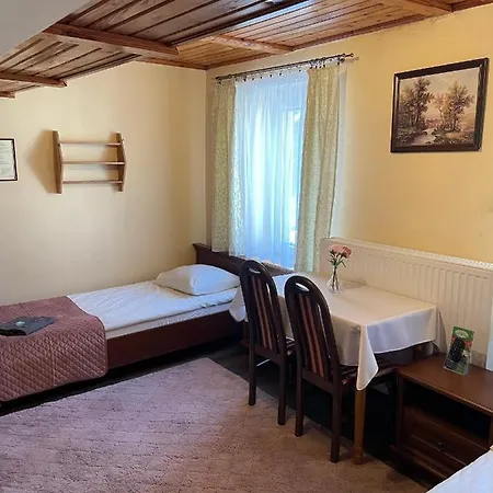 Bed and breakfast Dworek Galosa *