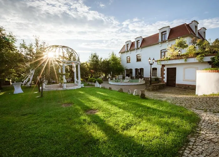 Dworek Galosa Отель типа 