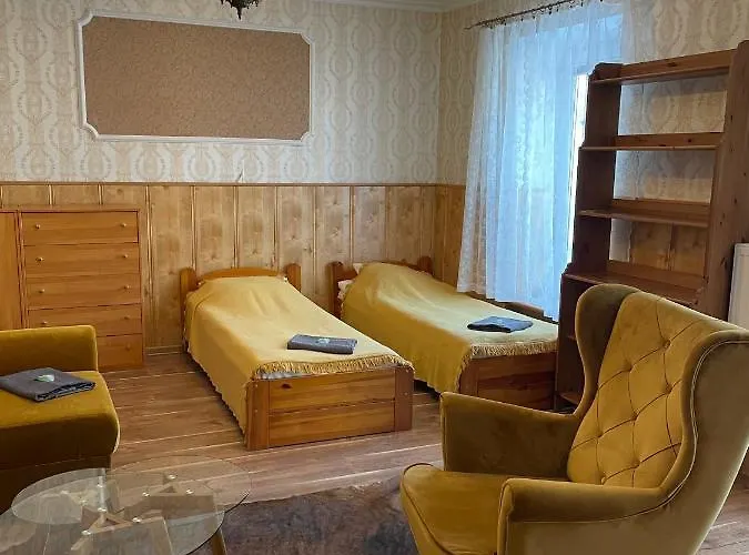 Dworek Galosa 住宿加早餐酒店