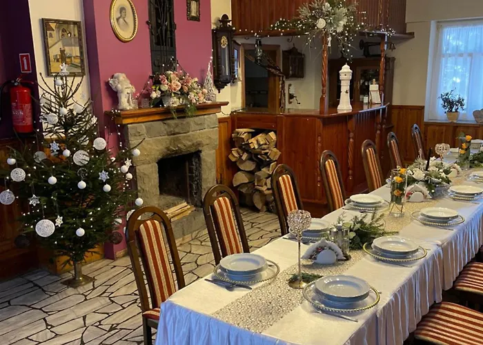 Dworek Galosa Отель типа 