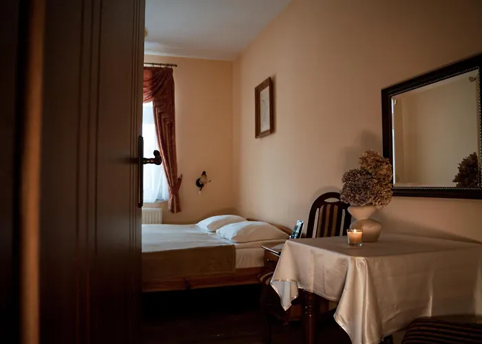 住宿加早餐酒店 Dworek Galosa *