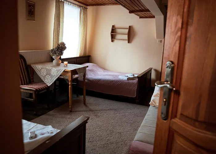 Dworek Galosa 住宿加早餐酒店