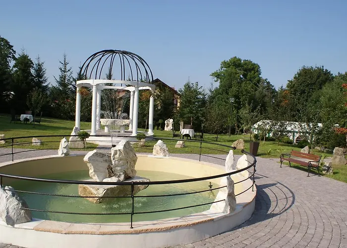 Dworek Galosa Отель типа 