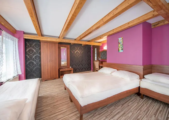 Dworek Galosa * Строне-Слёнске